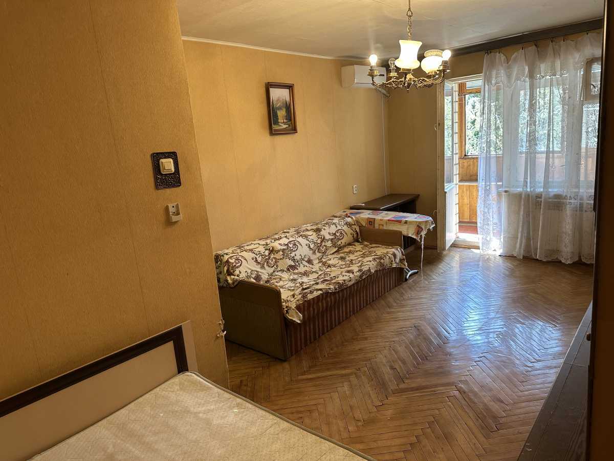 Продажа 1-комнатной квартиры 38 м², Кловский спуск, 20