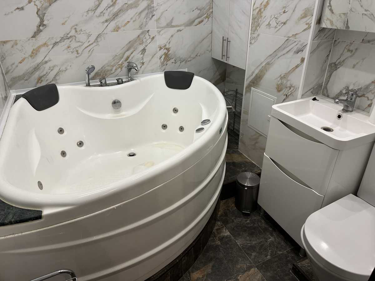 Оренда 2-кімнатної квартири 65 м², Саксаганського вул., 131А