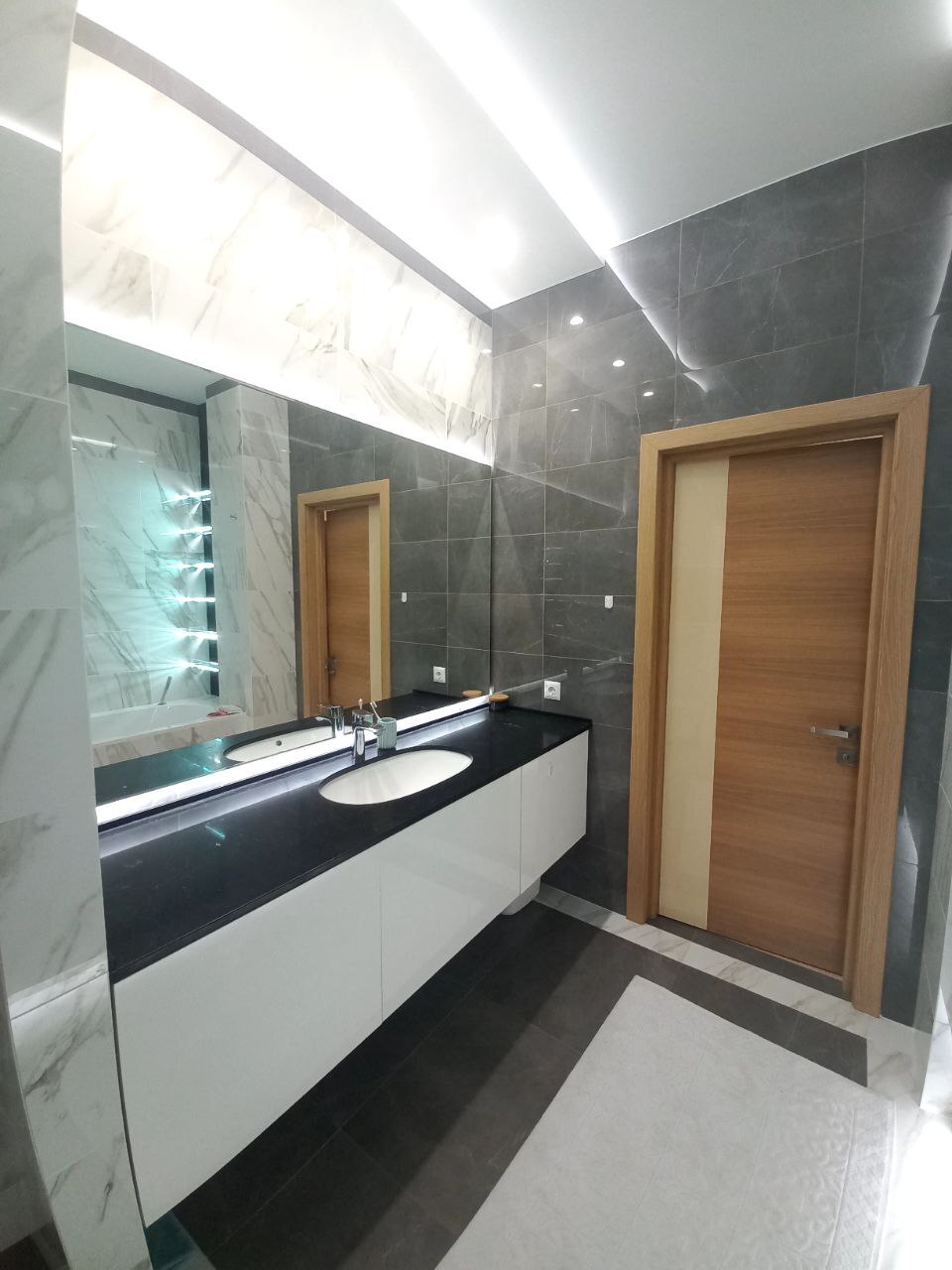 Оренда 3-кімнатної квартири 150 м², Фонтанская дор., 77А