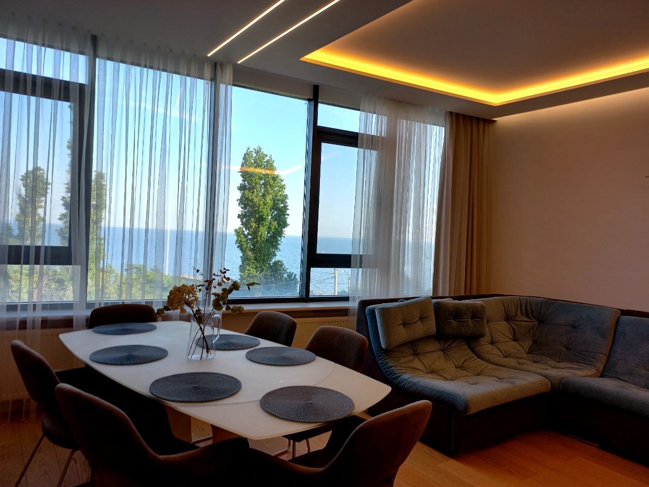 Оренда 3-кімнатної квартири 150 м², Фонтанская дор., 77А