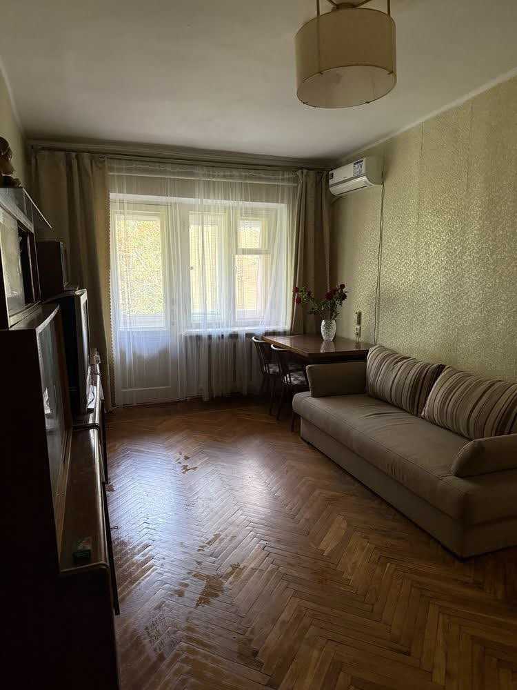 Оренда 3-кімнатної квартири 55 м², Фонтанская дор., 12/8