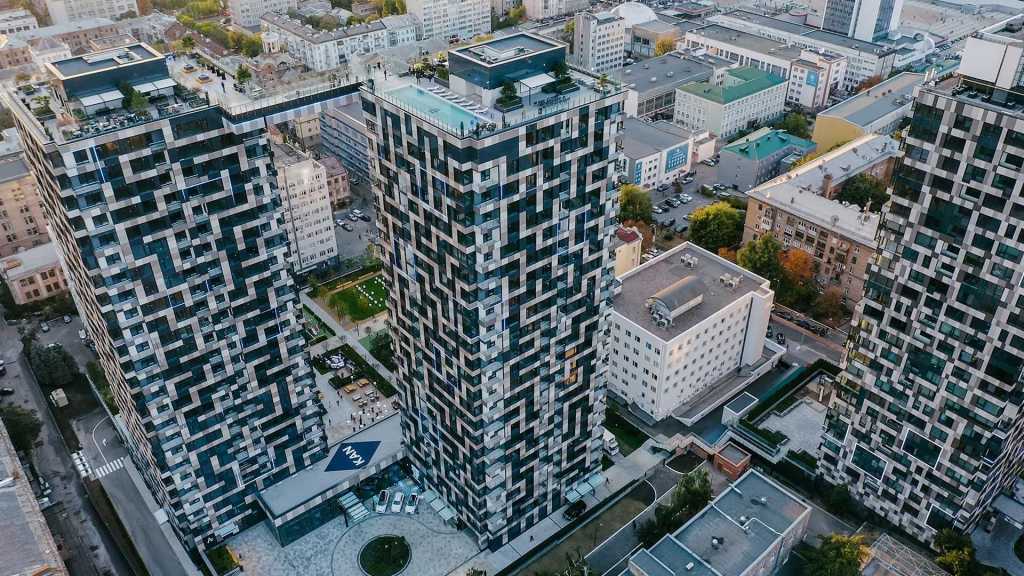 Продажа 2-комнатной квартиры 77 м², Деловая ул., 1/2