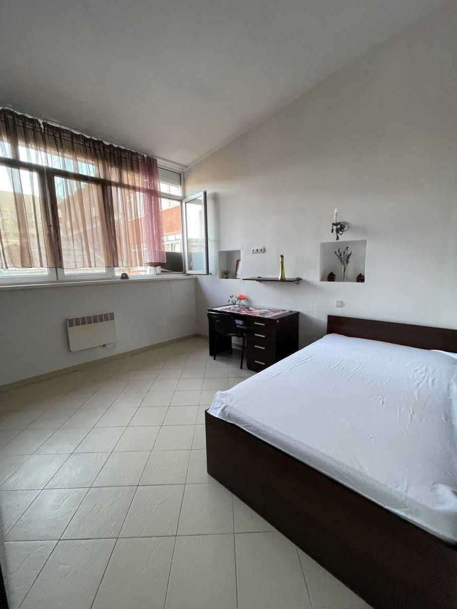 Оренда 2-кімнатної квартири 52 м², Жилянська вул., 118