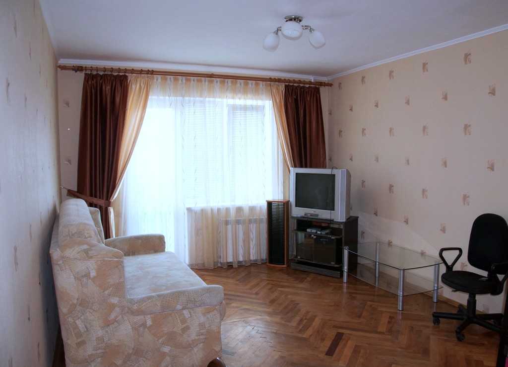 Оренда 1-кімнатної квартири 36 м², Дмитра Луценко вул., 1Б