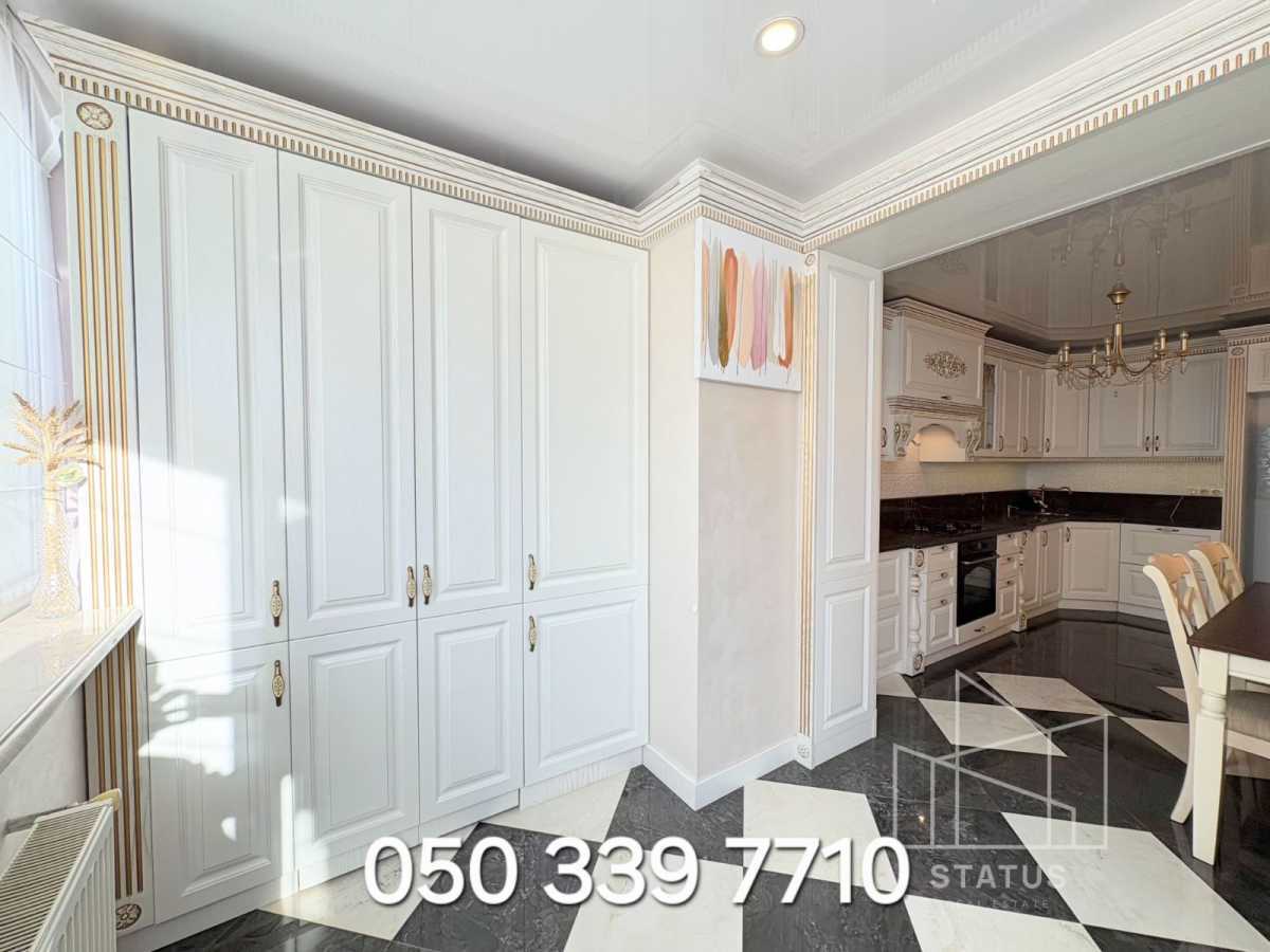 Продаж 5-кімнатної квартири 172 м², Боголюбова вул., 16