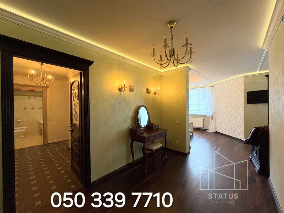 Продаж 5-кімнатної квартири 172 м², Боголюбова вул., 16