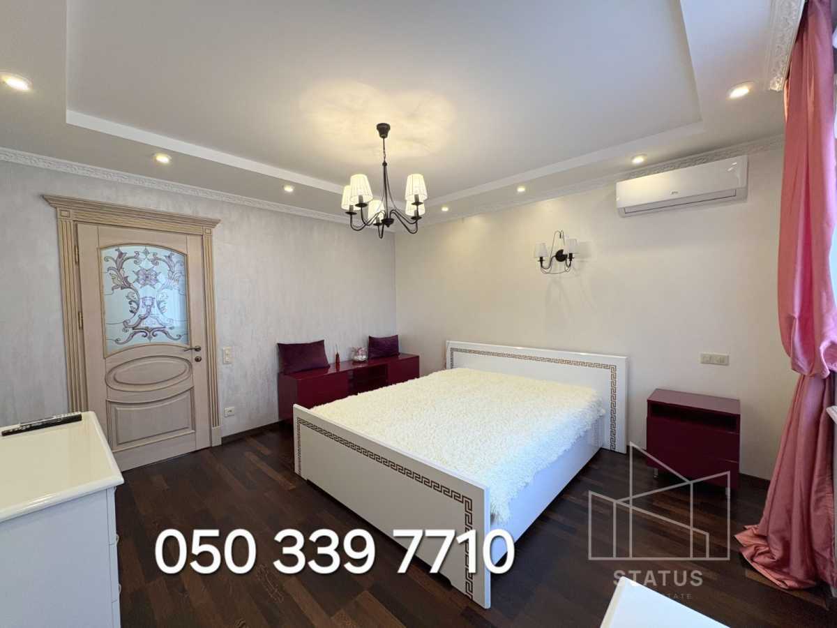 Продаж 5-кімнатної квартири 172 м², Боголюбова вул., 16