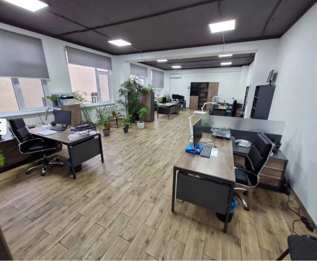 Оренда офісу 550 м², Велика Арнаутська вул.