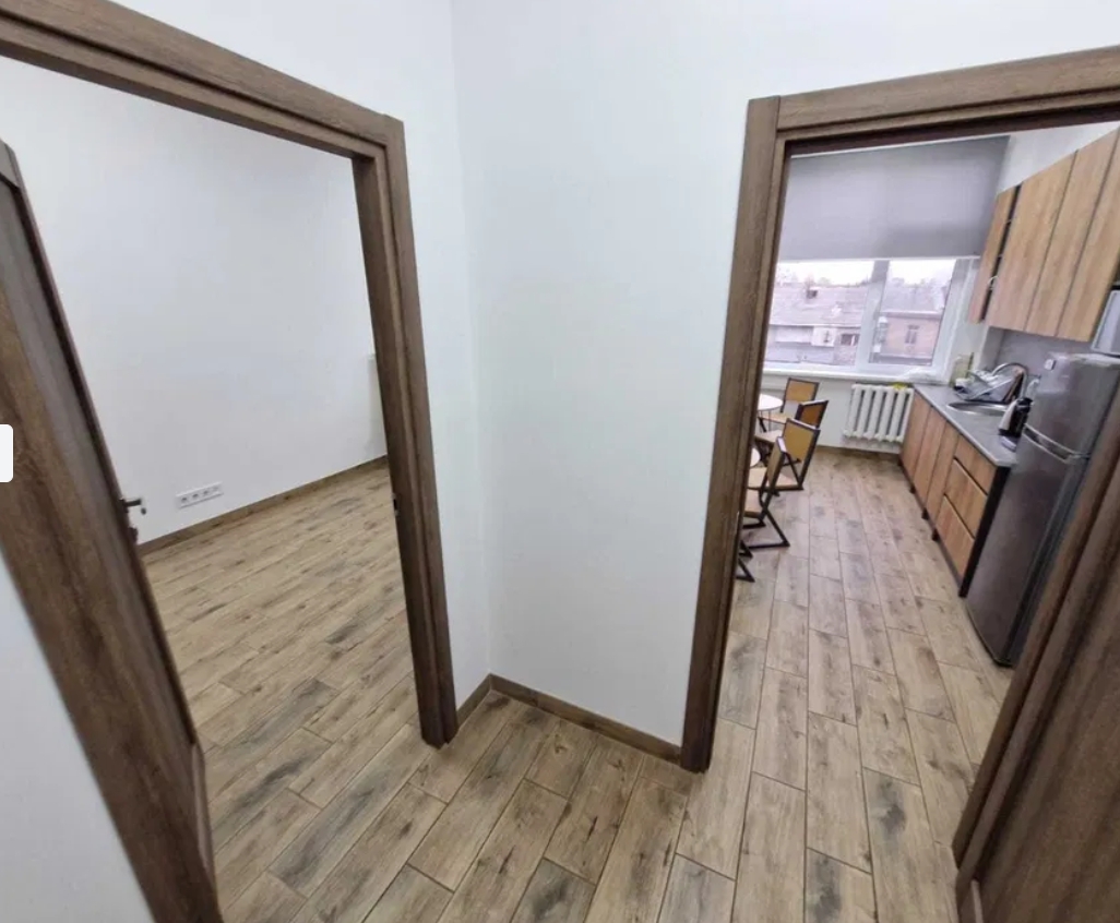 Оренда офісу 550 м², Велика Арнаутська вул.