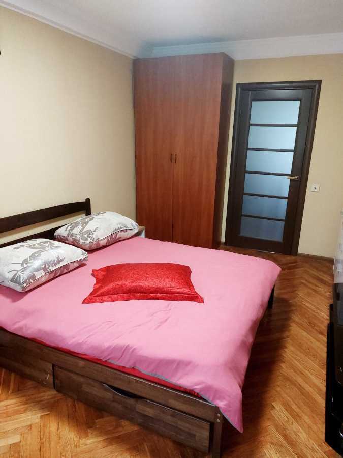 Продажа 2-комнатной квартиры 47 м², Героев Севастополя ул., 10Б