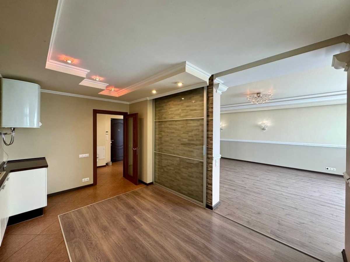 Продажа 4-комнатной квартиры 146.5 м², Раисы Окипной ул., 10