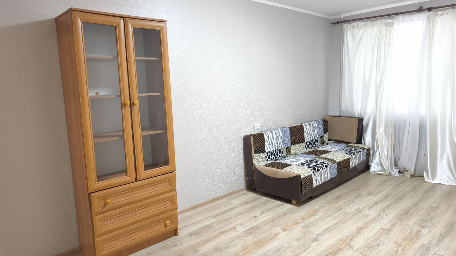 Продажа 2-комнатной квартиры 47 м², Амосова ул.