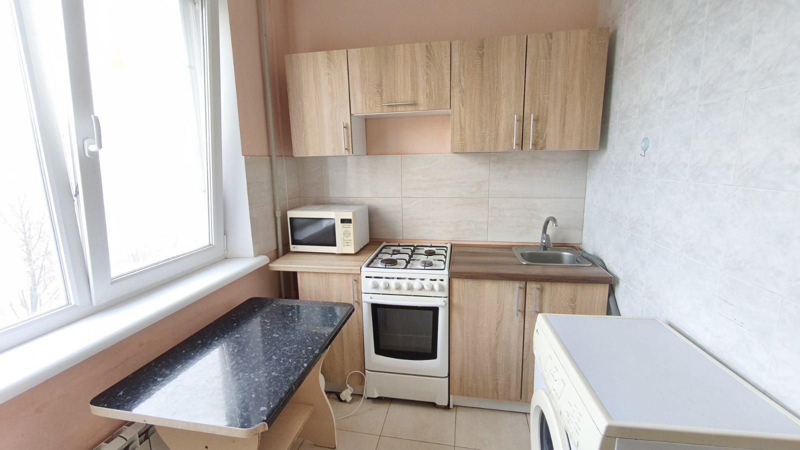 Продажа 2-комнатной квартиры 47 м², Амосова ул.