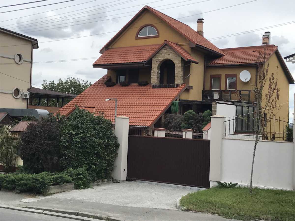 Продаж будинку 408.6 м², Добрий Шлях вул., 63