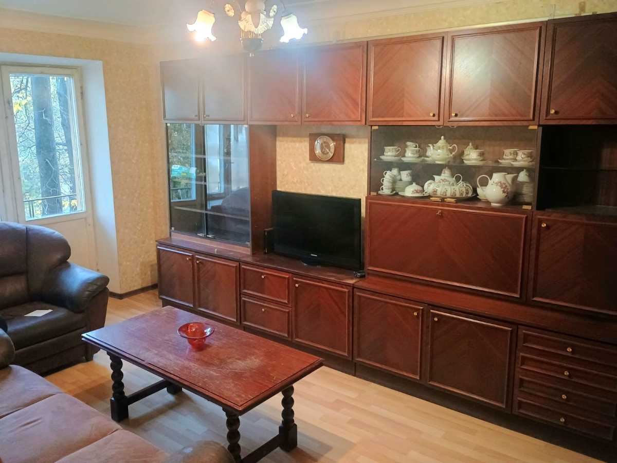 Продажа 3-комнатной квартиры 58 м², Науки, 117