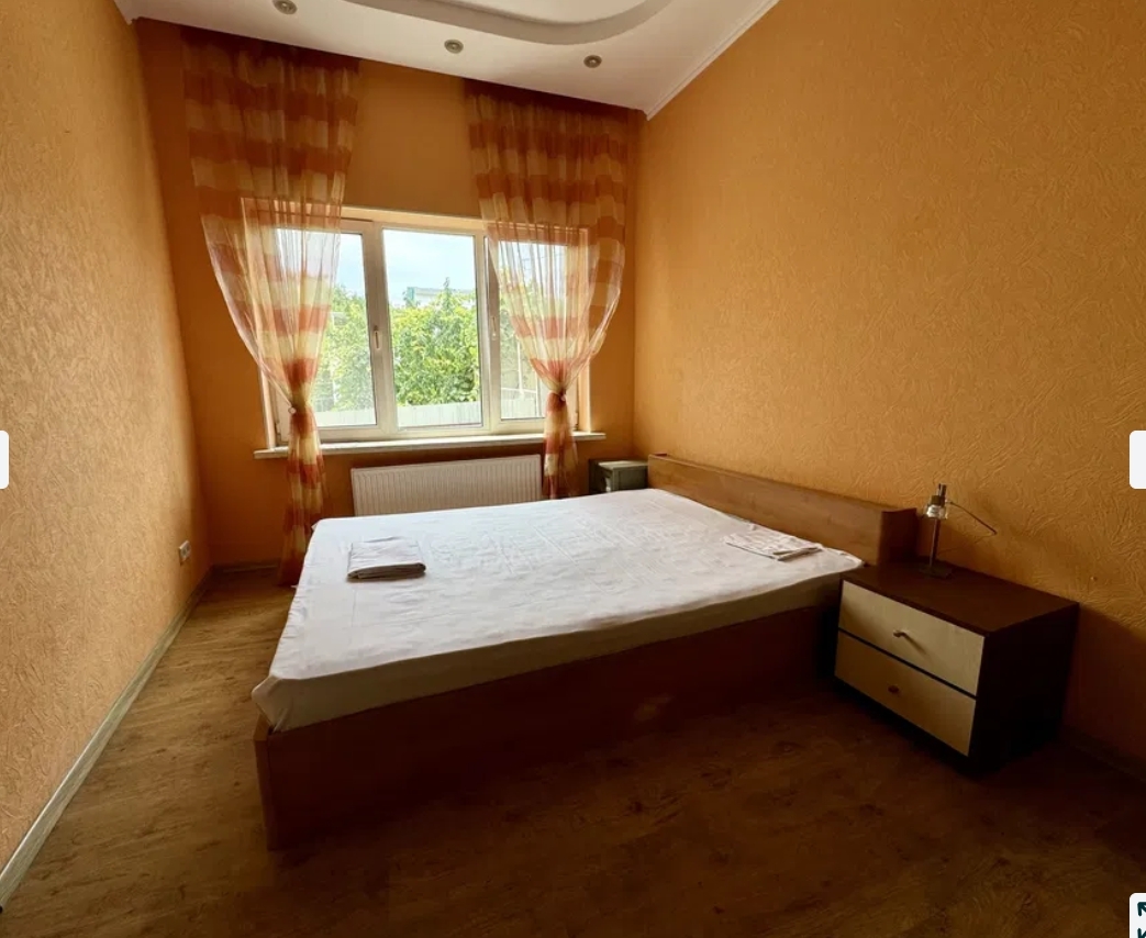 Аренда дома 200 м², Дача Ковалевского ул.