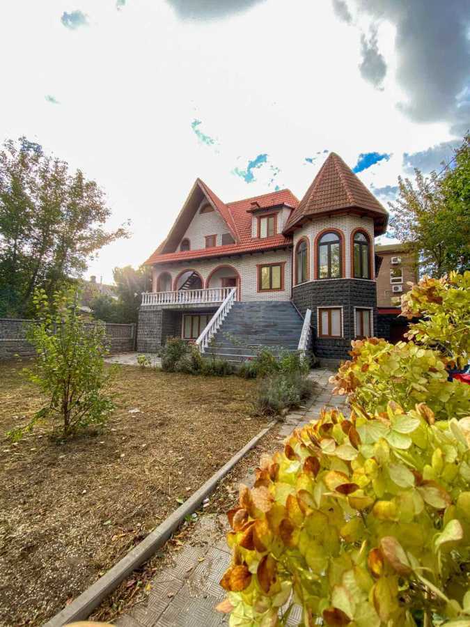 Аренда 3-комнатной квартиры 120 м², Баумана, 3а