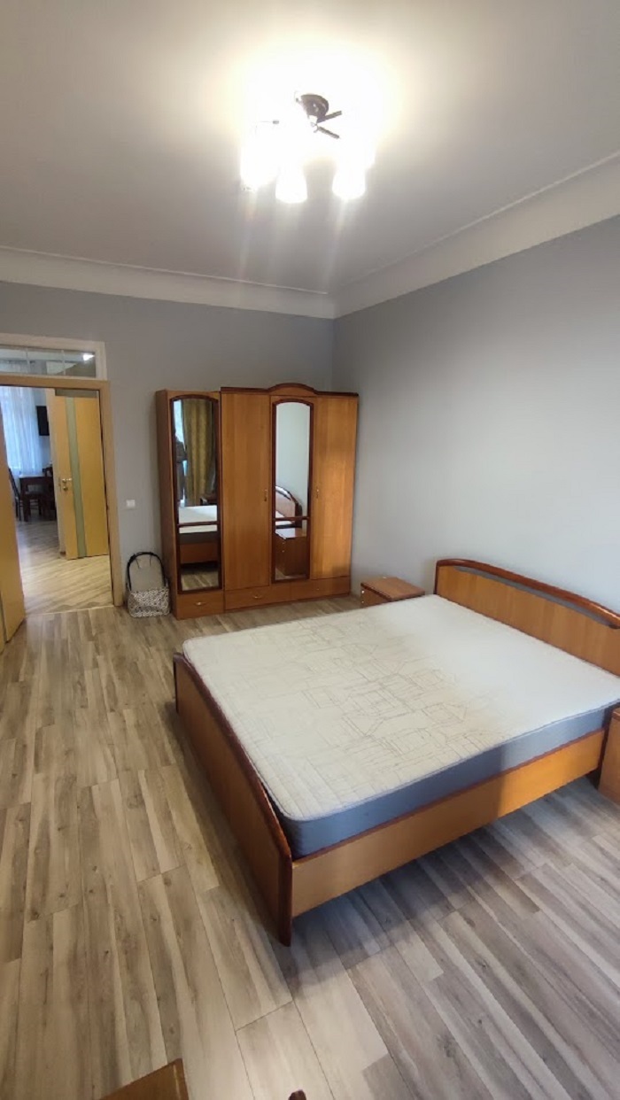 Аренда 2-комнатной квартиры 56 м², Кропивницкого ул., 18