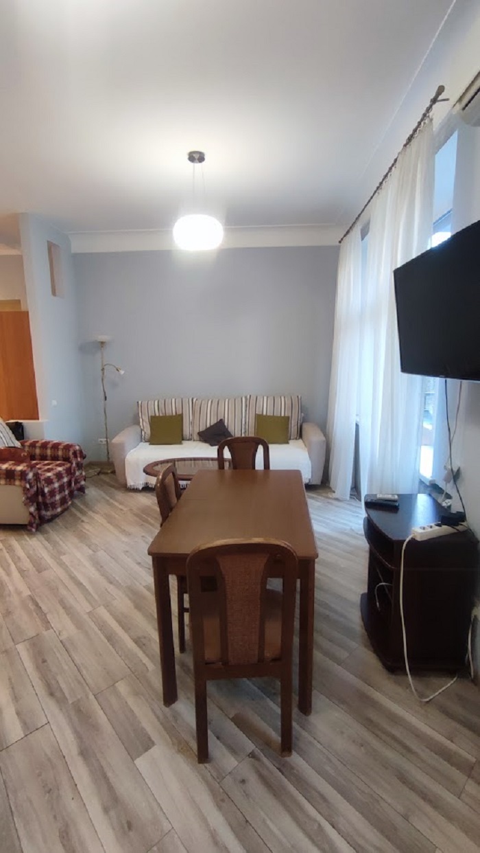 Аренда 2-комнатной квартиры 56 м², Кропивницкого ул., 18