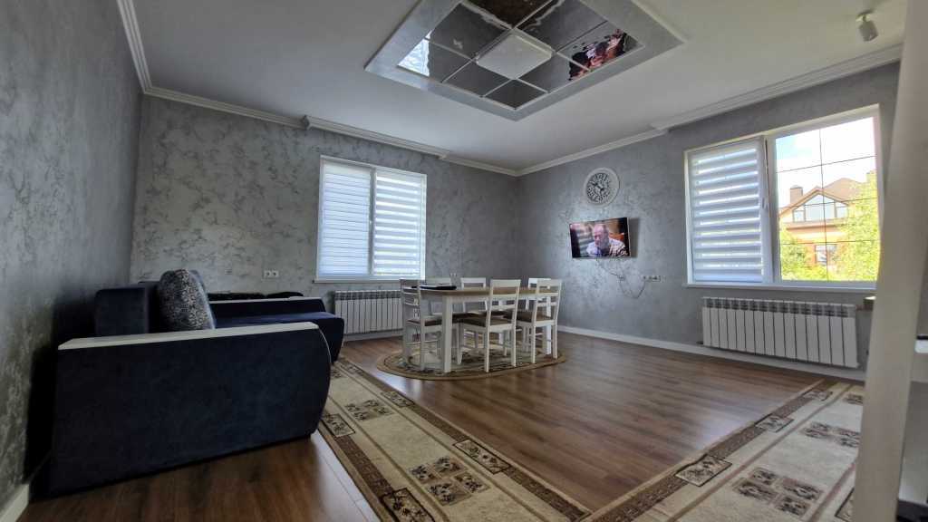 Продаж будинку 296 м², Абрикосова