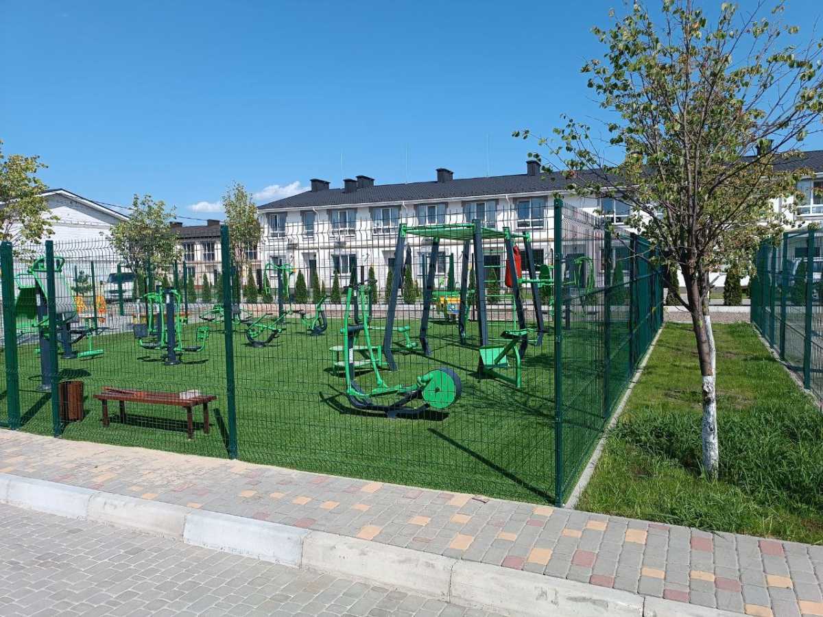 Продаж 2-кімнатної квартири 72 м², Ясна вул.