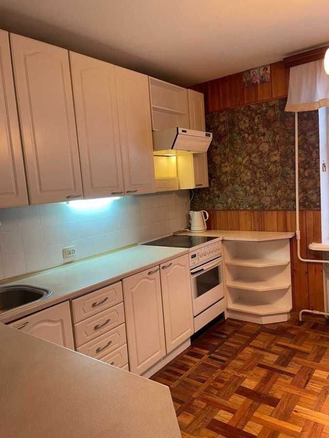 Оренда 3-кімнатної квартири 67 м², Бугаївська вул., 48/2