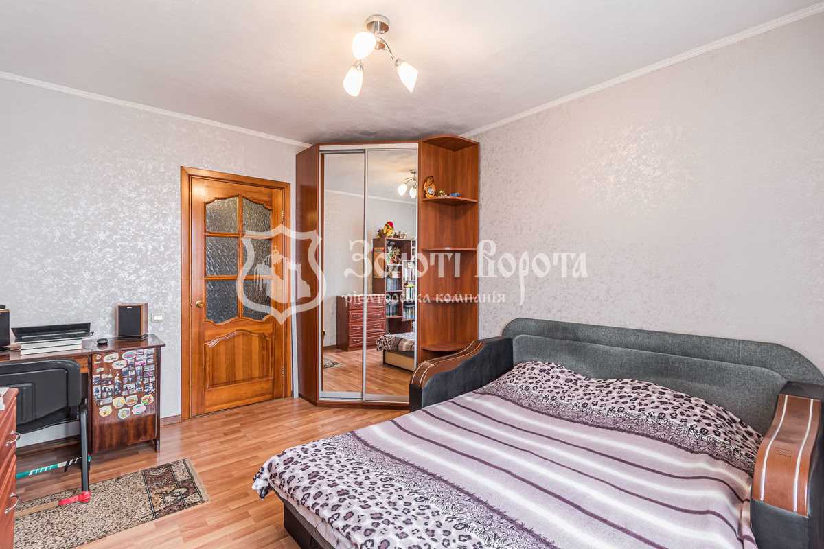 Продажа 2-комнатной квартиры 47.5 м², Менделеева ул., 12