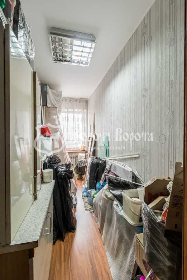 Продажа 2-комнатной квартиры 47.5 м², Менделеева ул., 12