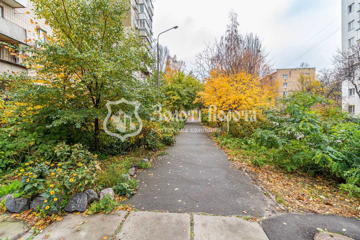 Продажа 2-комнатной квартиры 47.5 м², Менделеева ул., 12