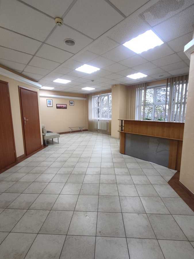Аренда офиса 183 м², Академика Палладина просп., 18/30