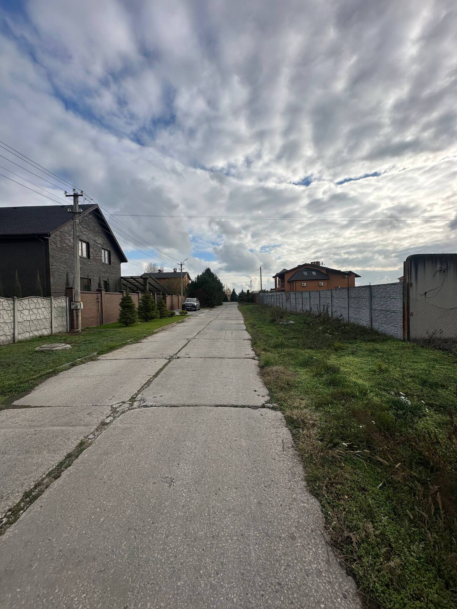 Продажа участка под индивидуальное жилое строительство 12 соток