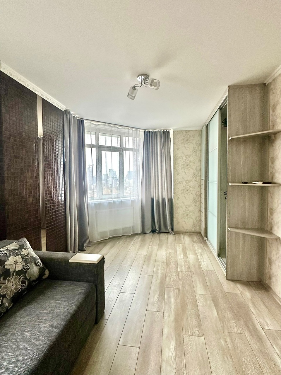 Аренда 1-комнатной квартиры 43 м², Феодосийская ул., 1А