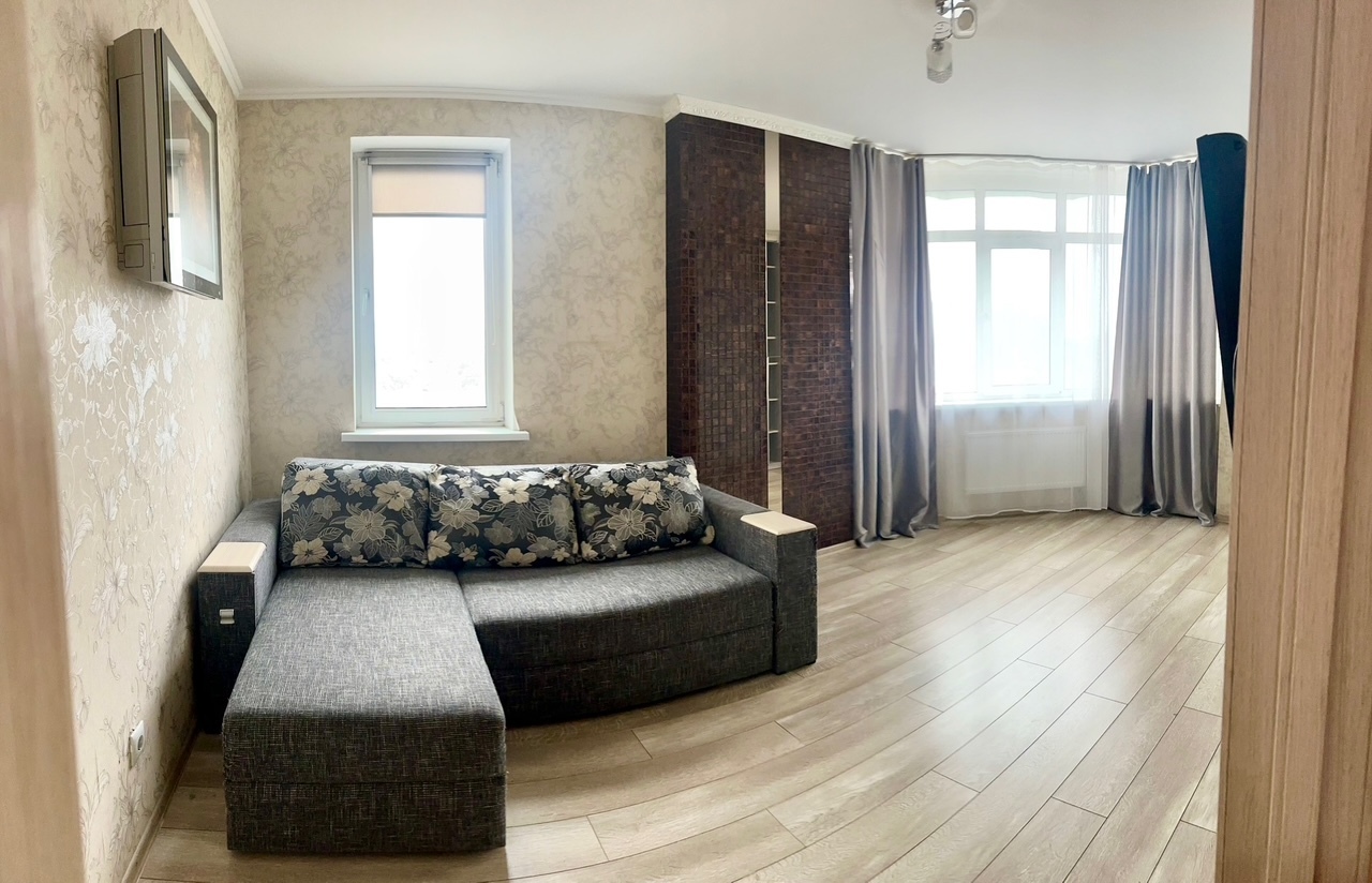 Аренда 1-комнатной квартиры 43 м², Феодосийская ул., 1А