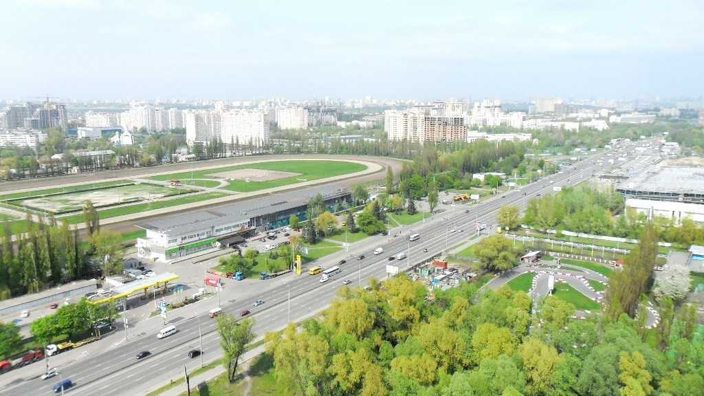 Продажа 1-комнатной квартиры 43 м², Академика Глушкова просп., 9Е