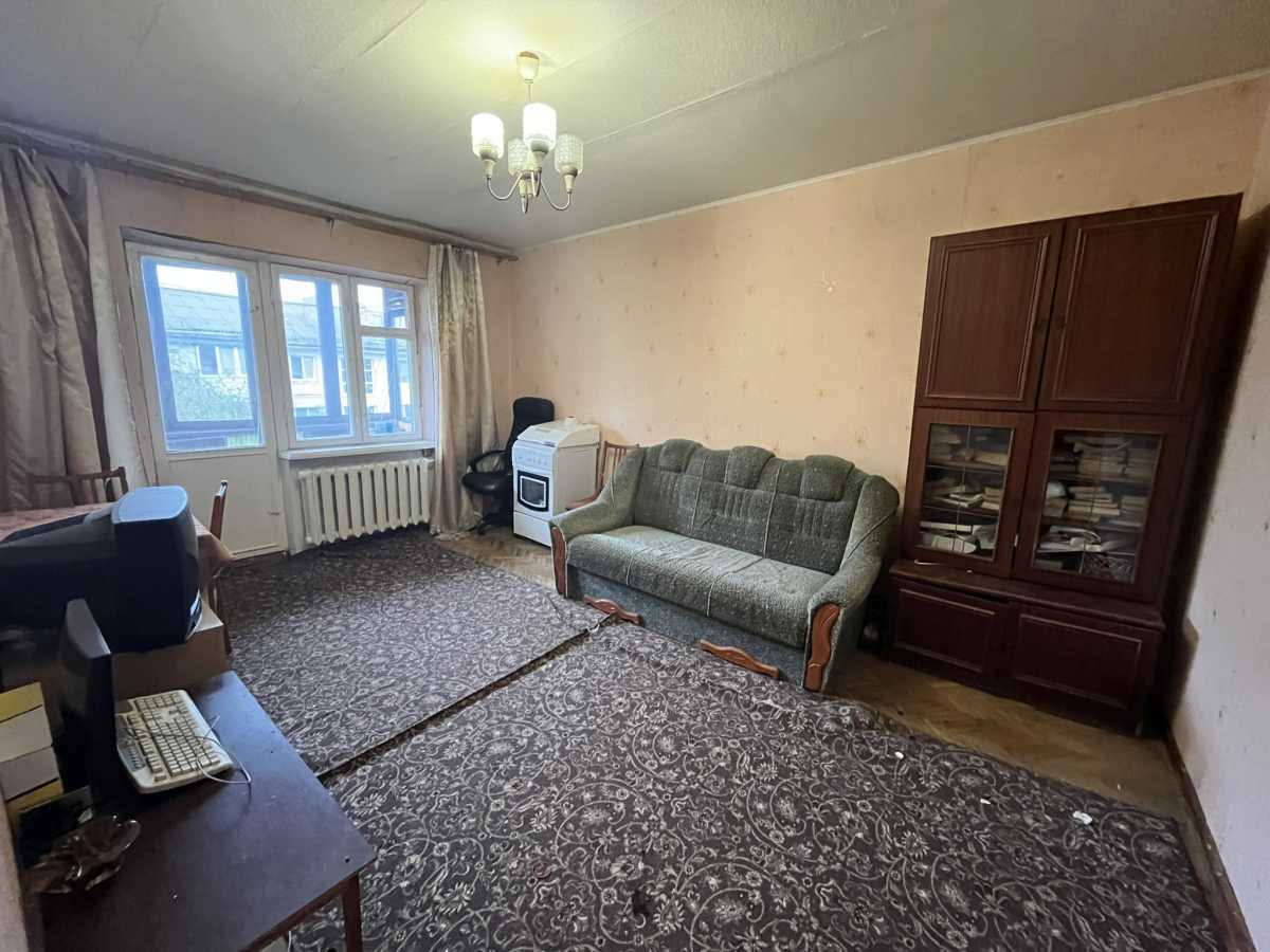 Продажа 2-комнатной квартиры 46 м², Салютная ул., 8