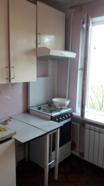 Оренда кімнати/частини квартири, Березняківська вул., 38