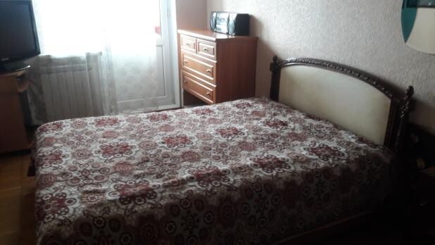 Оренда кімнати/частини квартири, Березняківська вул., 38