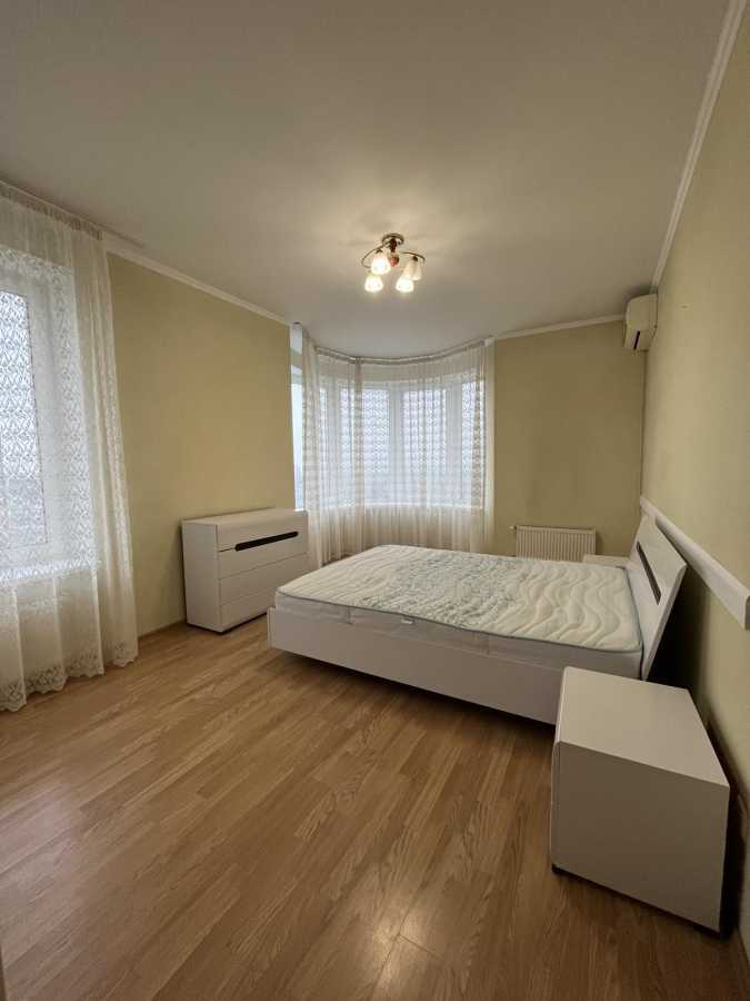 Продажа 3-комнатной квартиры 87 м², Депутатская ул., 23А