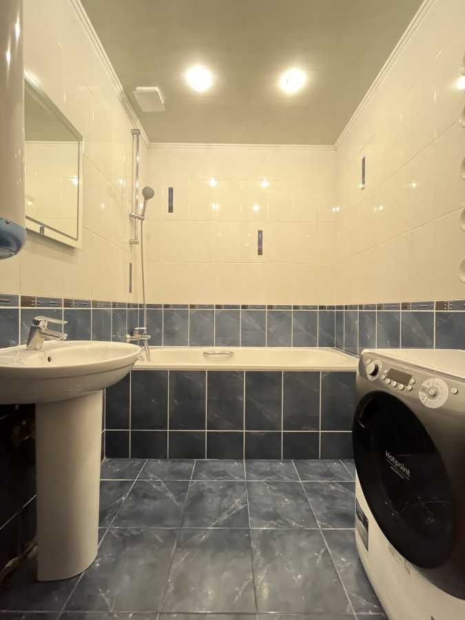 Продажа 3-комнатной квартиры 87 м², Депутатская ул., 23А