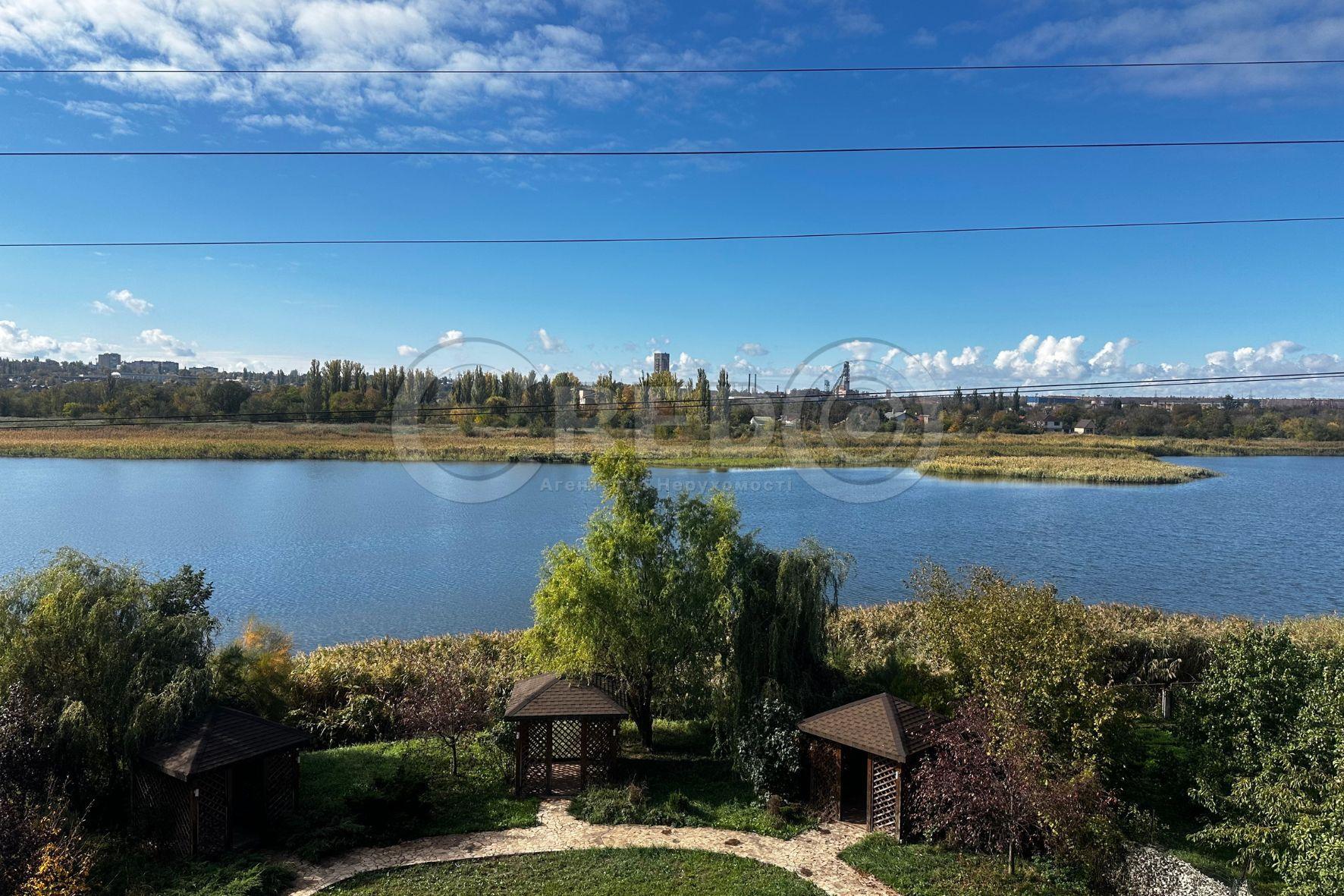 Продажа оздоровительного комплекса 847.3 м², Летчиков ул.