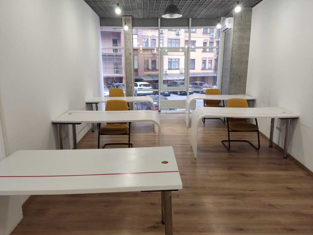 Аренда офиса 51 м², Евгения Коновальца ул., 36Д