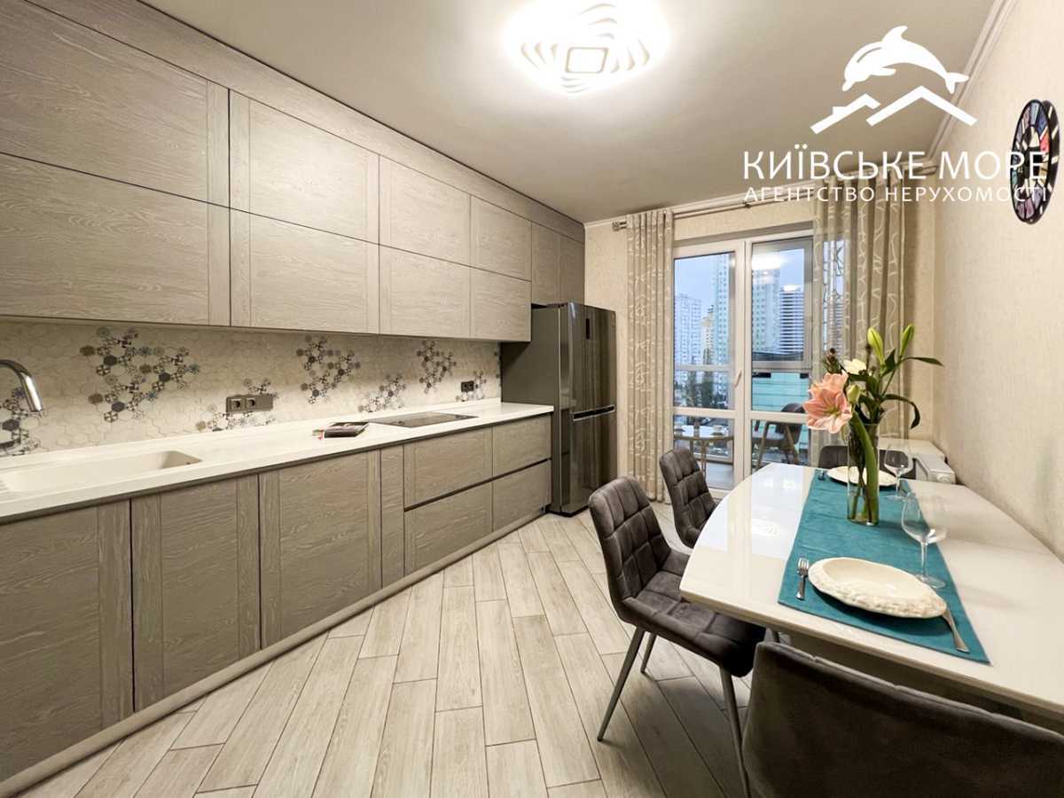 Продажа 2-комнатной квартиры 70.6 м², Воскресенская ул., 18