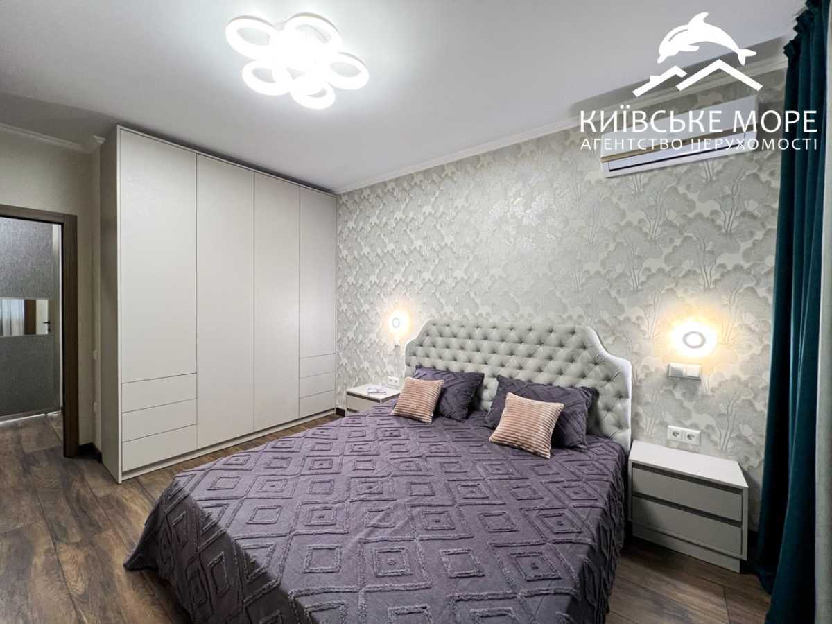 Продажа 2-комнатной квартиры 70.6 м², Воскресенская ул., 18