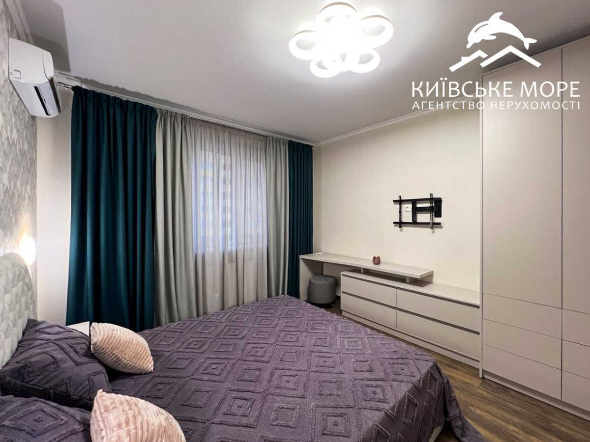 Продажа 2-комнатной квартиры 70.6 м², Воскресенская ул., 18