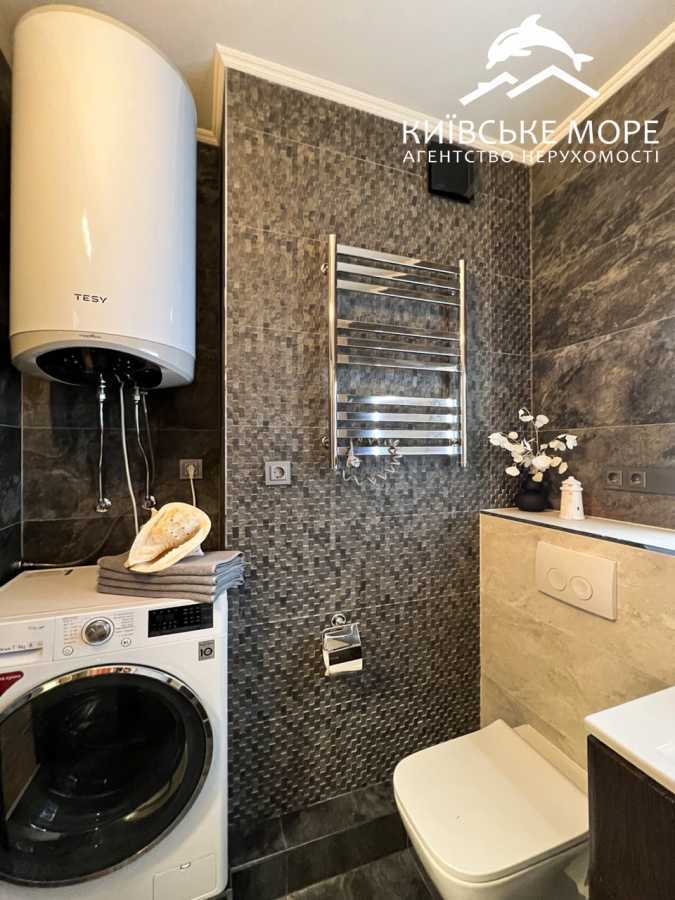 Продажа 2-комнатной квартиры 70.6 м², Воскресенская ул., 18