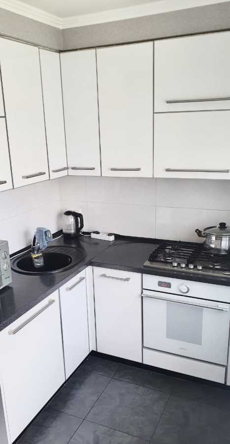 Продажа 4-комнатной квартиры 70 м², Дарницкий бул., 15