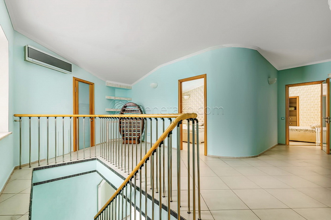 Оренда 4-кімнатної квартири 200 м², Дерибасовская вул., 17