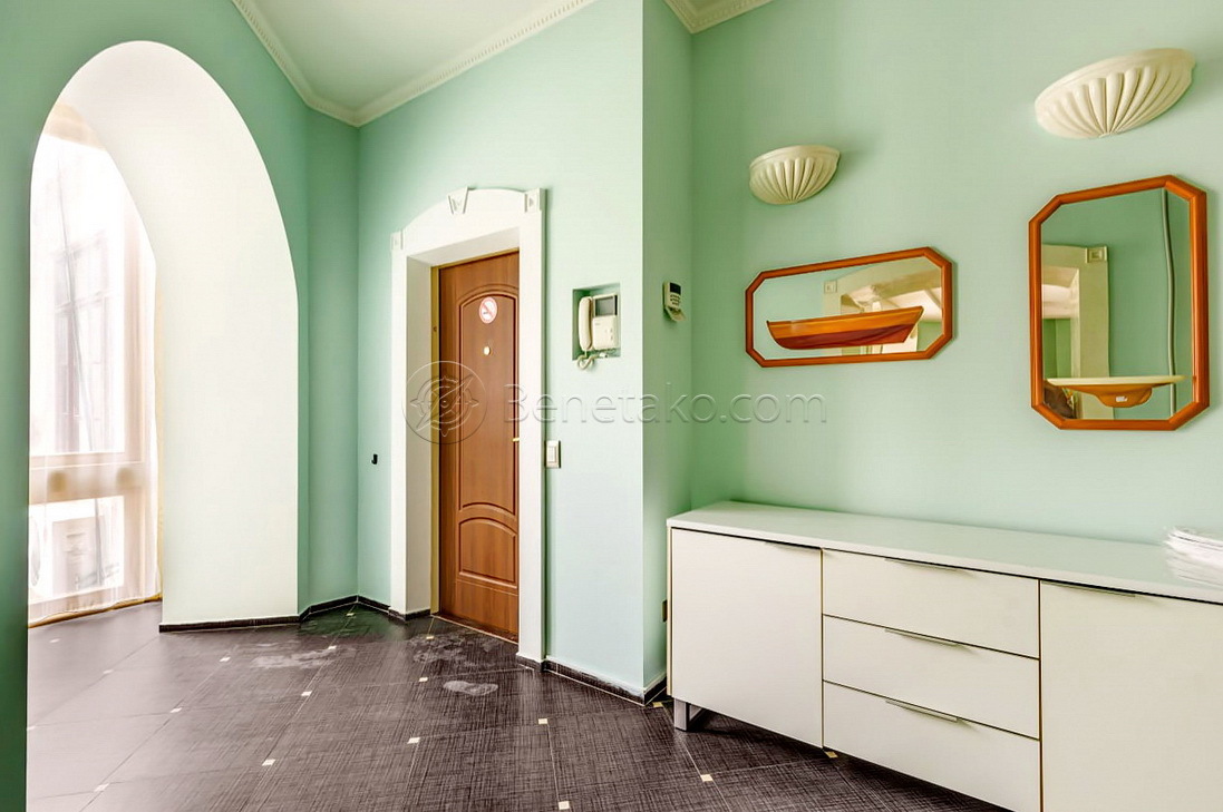 Оренда 4-кімнатної квартири 200 м², Дерибасовская вул., 17