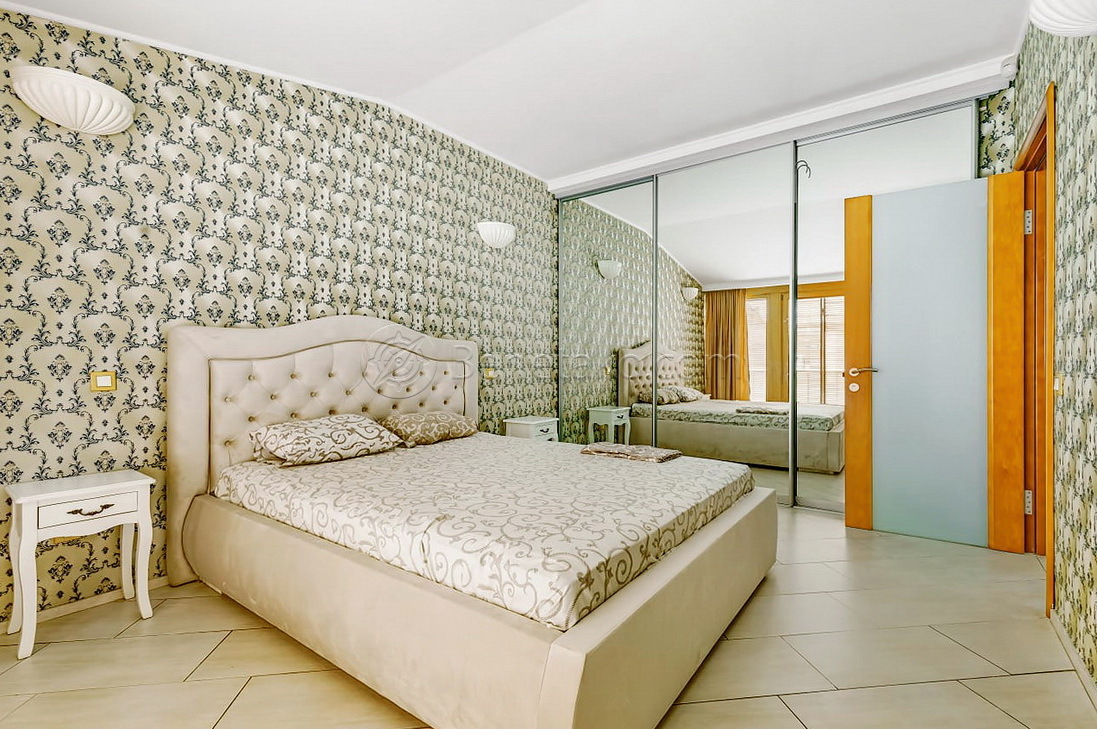 Оренда 4-кімнатної квартири 200 м², Дерибасовская вул., 17