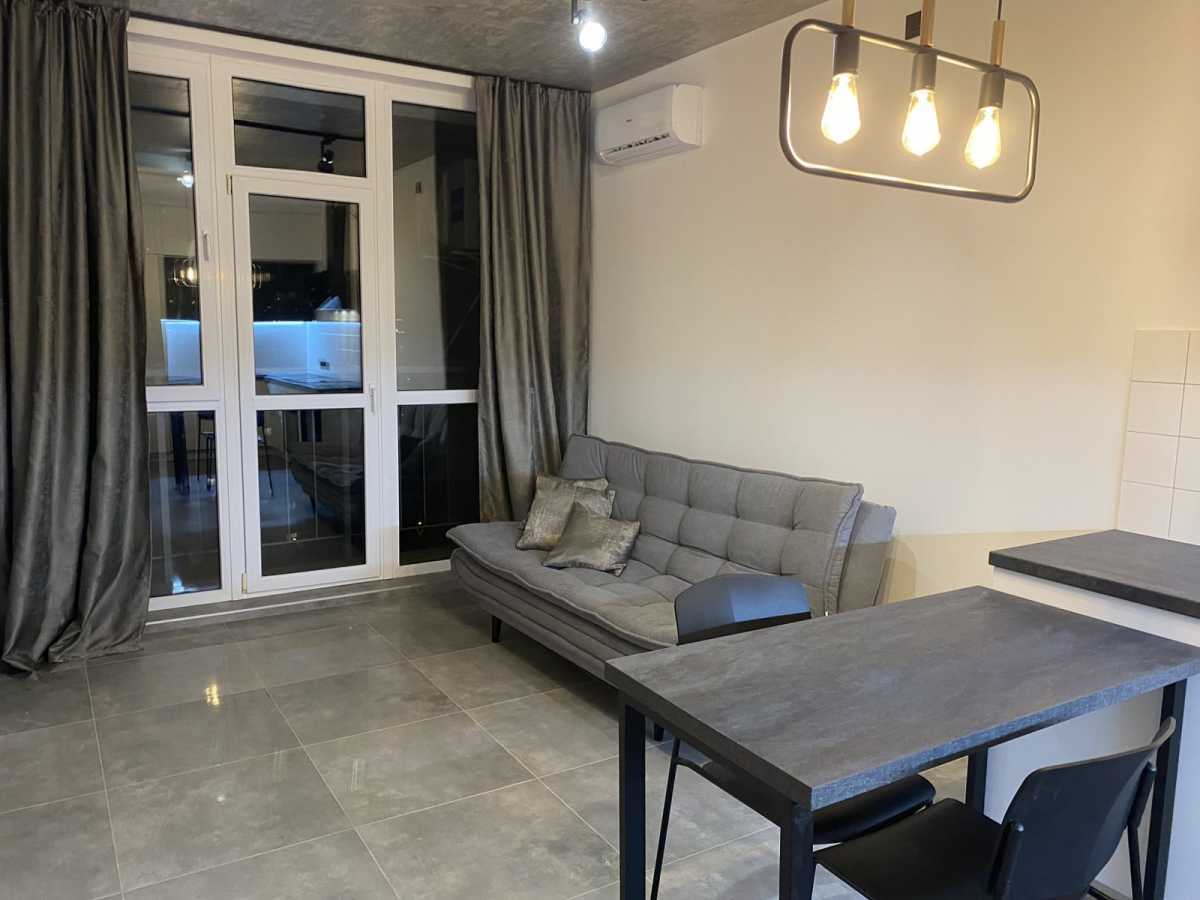 Аренда 3-комнатной квартиры 72 м², Григория Андрющенко ул., 6Г